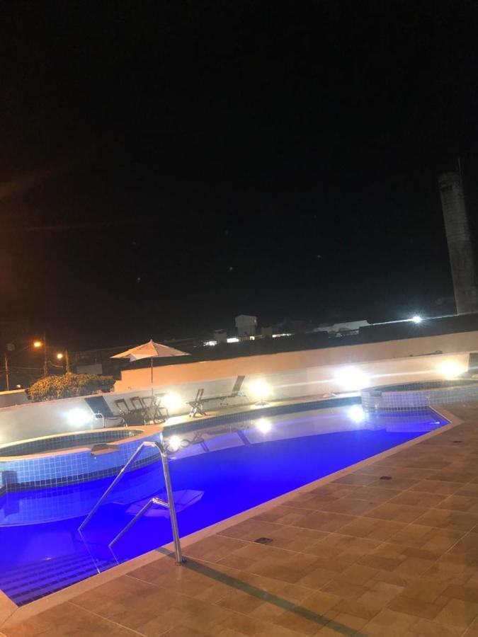 Apto Com Ar-Cond E Piscina A 100 M Praia Da Enseada Ubatuba Exterior photo