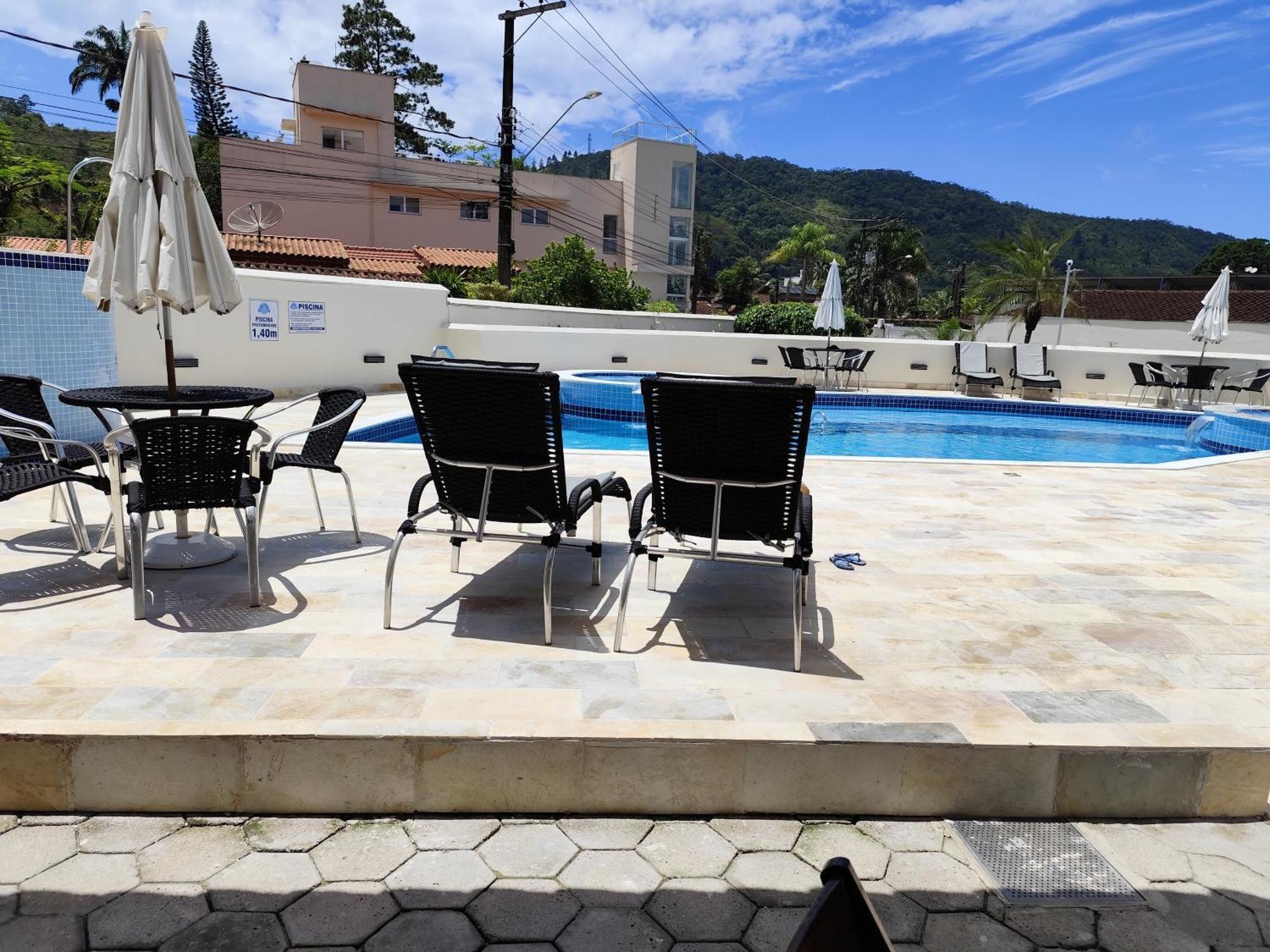 Apto Com Ar-Cond E Piscina A 100 M Praia Da Enseada Ubatuba Exterior photo